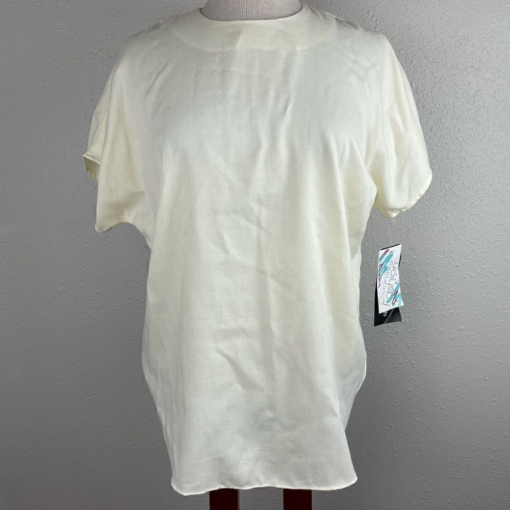 NWT Intriguing Threads Cream Short Sleeve Top Size S
